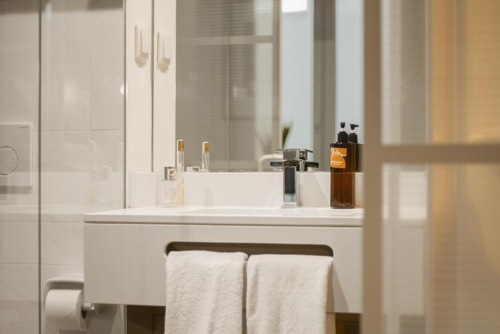 Select Liberdade 3*