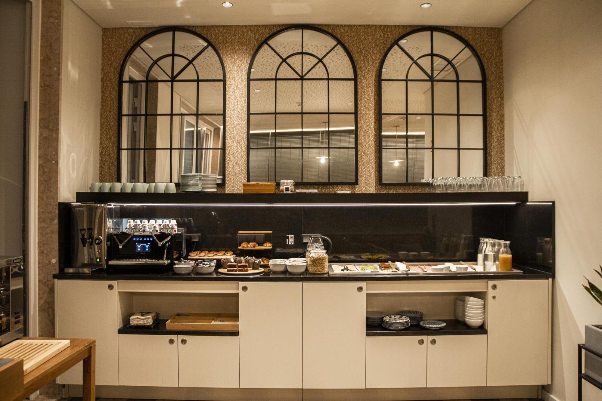 Select Liberdade Lisbon